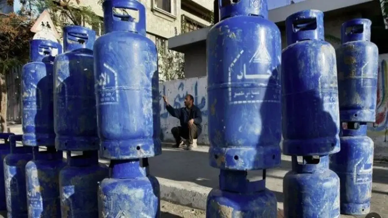 سعر أسطوانة الغاز يتغير بعد قرار الحكومة بتحريك الوقود الثلاثاء